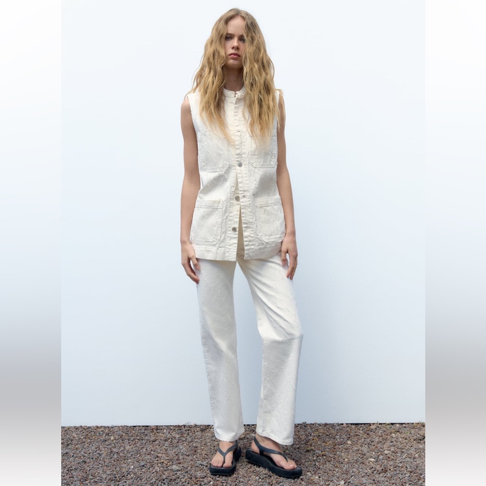 Zara Textured Cream Vest and Straight Jeans Set